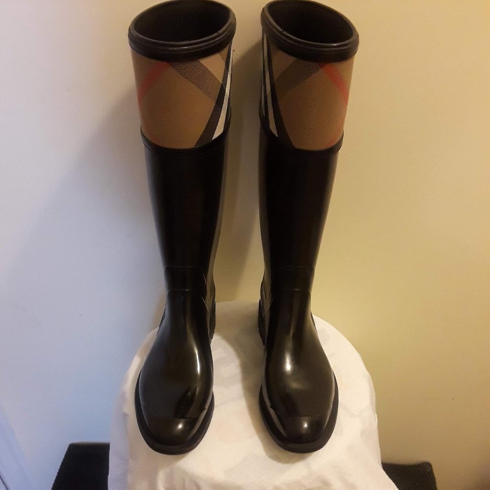 Burberry Cross hill  Nova Check